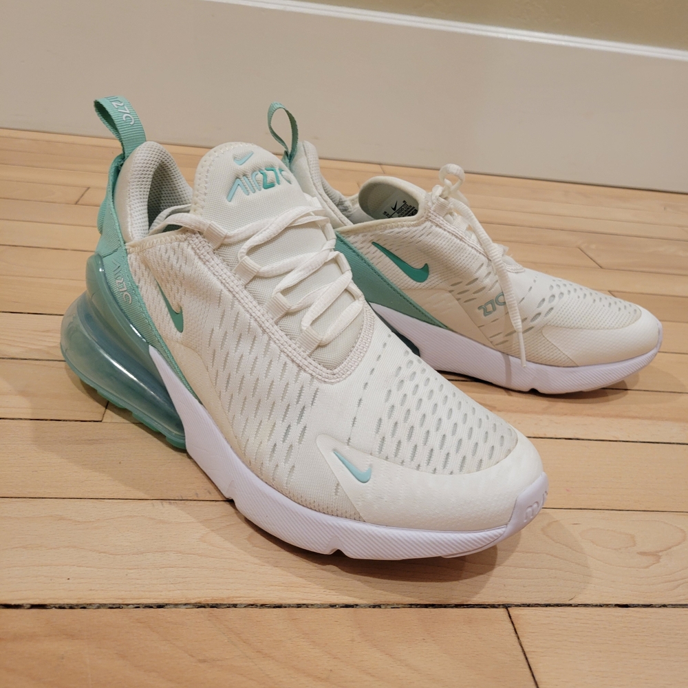 Nike Air Max 270 White Jade Ice Size 7Y